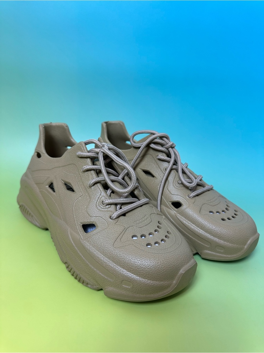 Cape Robbin Gold Chunky Sneaker Box Packaging